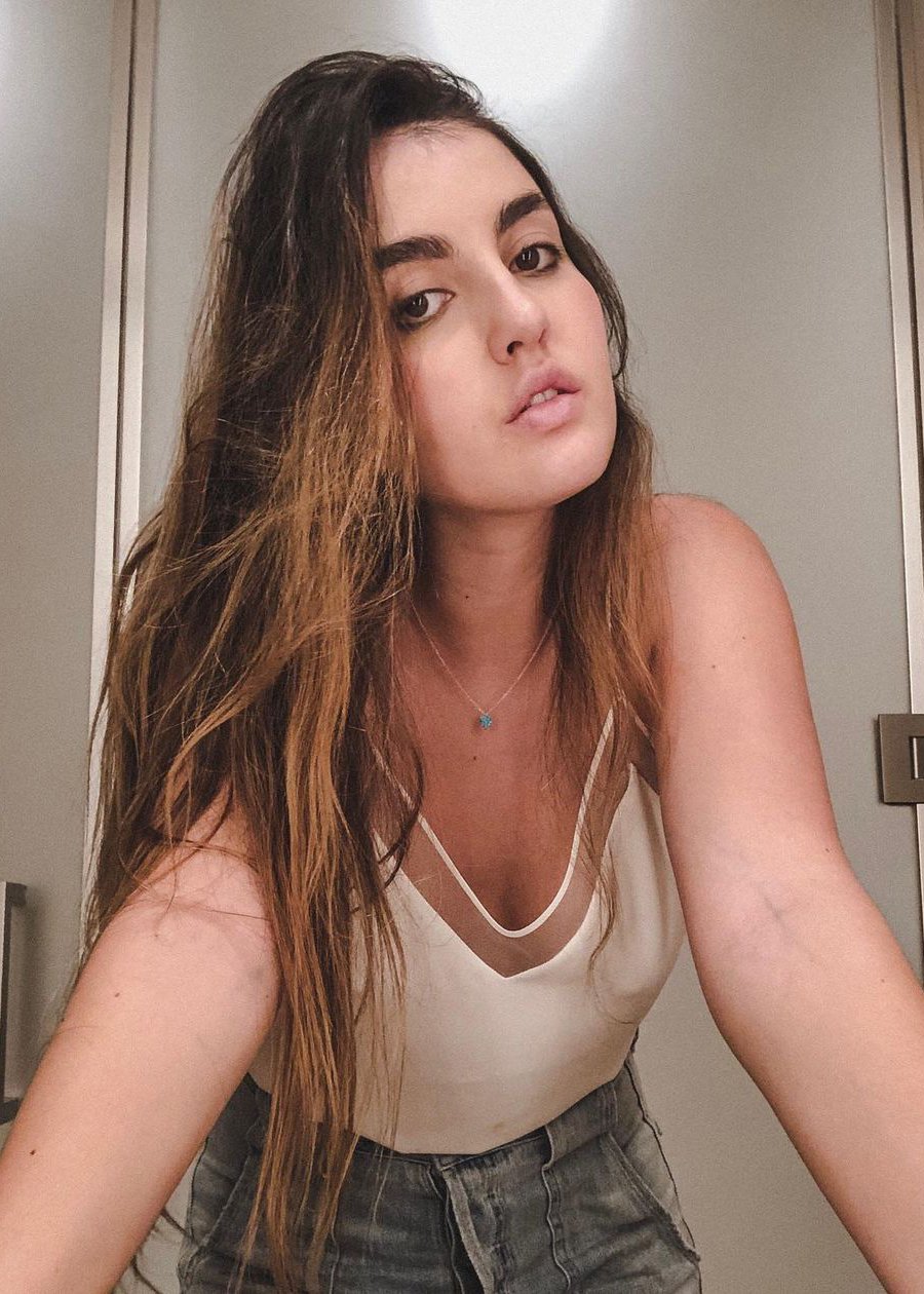 Ale ASMR - Free pics, galleries & more at Babepedia