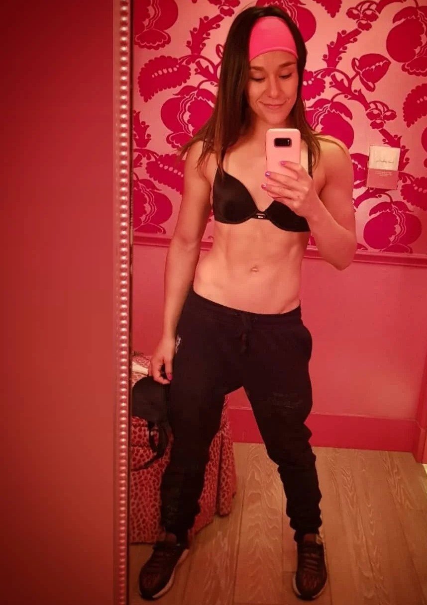 Alexa Grasso - Free pics, galleries & more at Babepedia