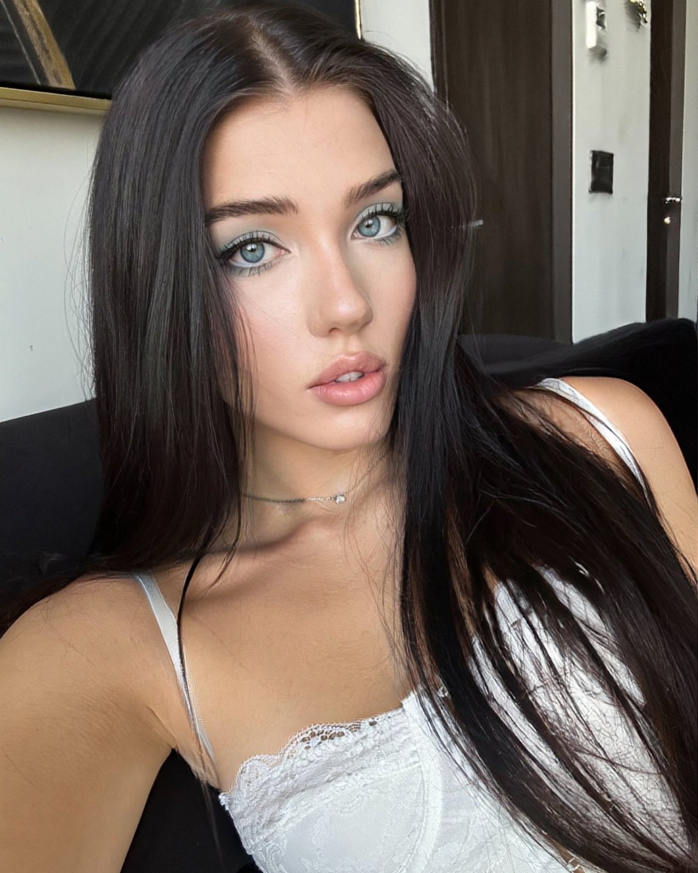 Alina Enero - Free sexy pics, galleries & more at Babepedia