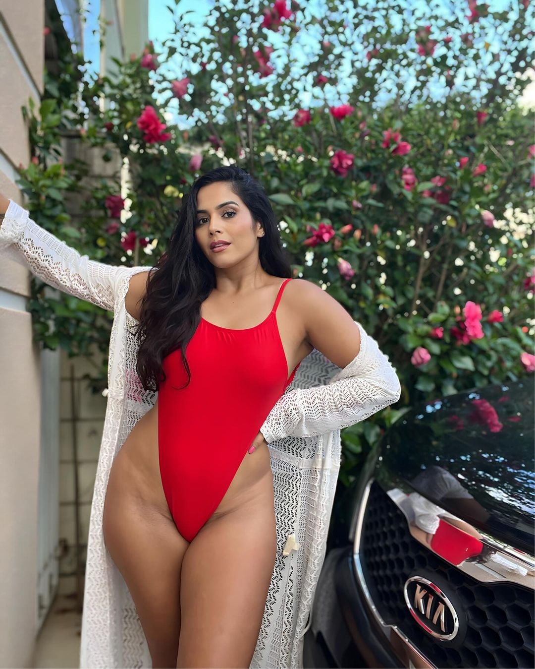 Aline Zilli - Free pics, galleries & more at Babepedia