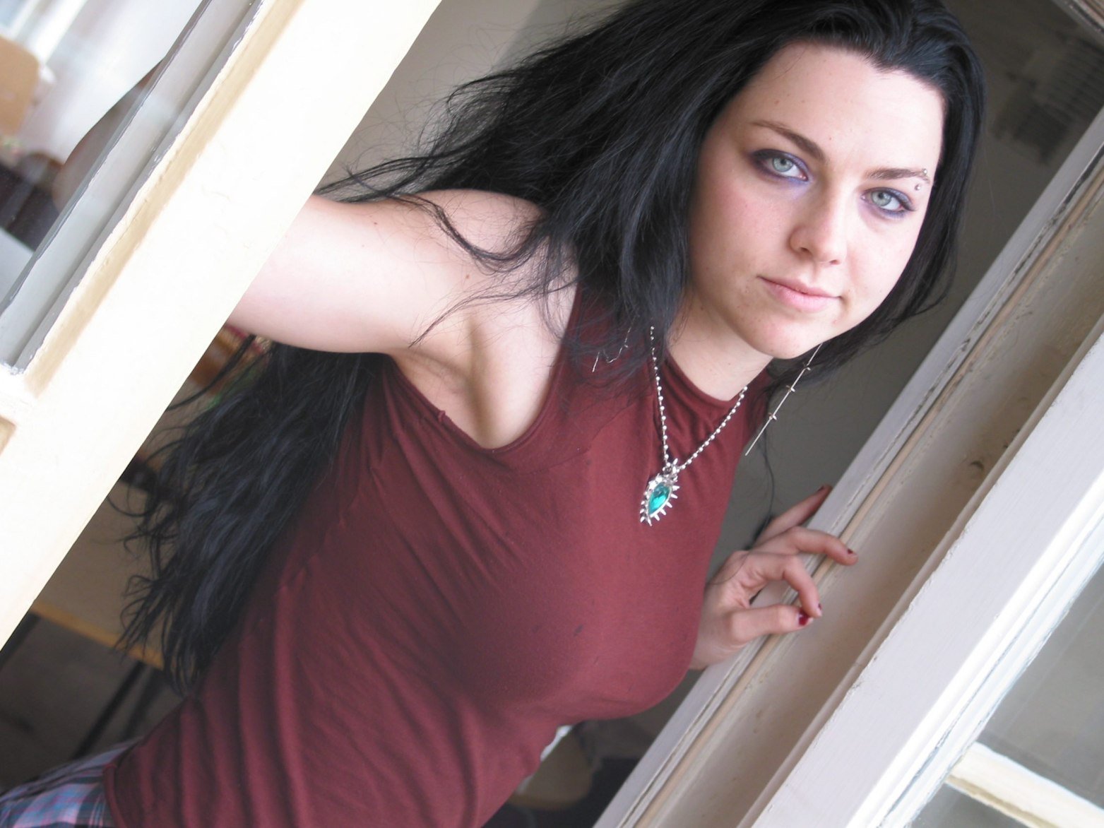 Amy Lee - Free pics, galleries & more at Babepedia