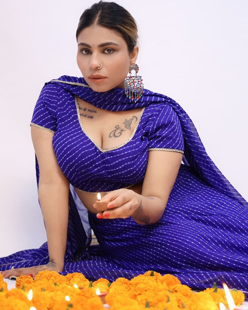 Anam Khan - Free nude pics, galleries & more at Babepedia
