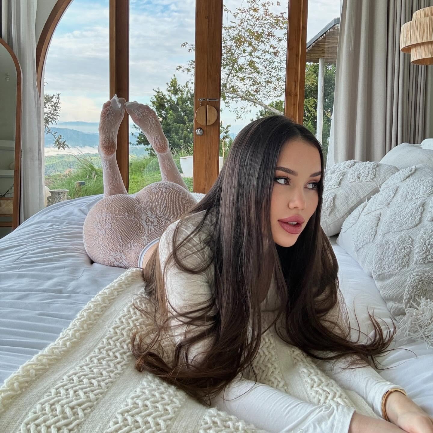 Anastasiia Vlasova - Free pics, galleries & more at Babepedia