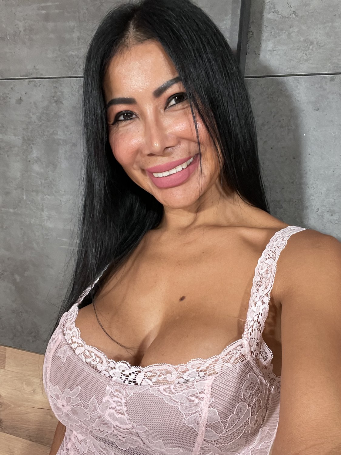 Angelina Thai - Aktorka porno