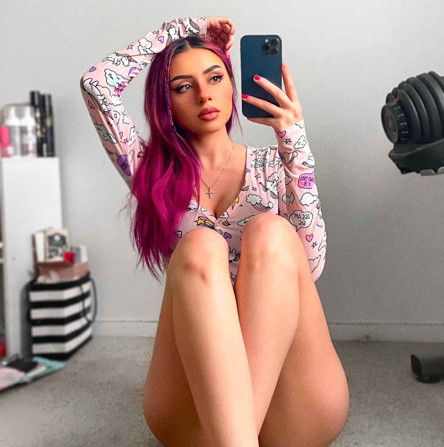 Angelmelly - Free pics, galleries & more at Babepedia