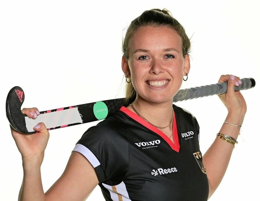 Annie Schroder - Sportsmenka: hokeistka