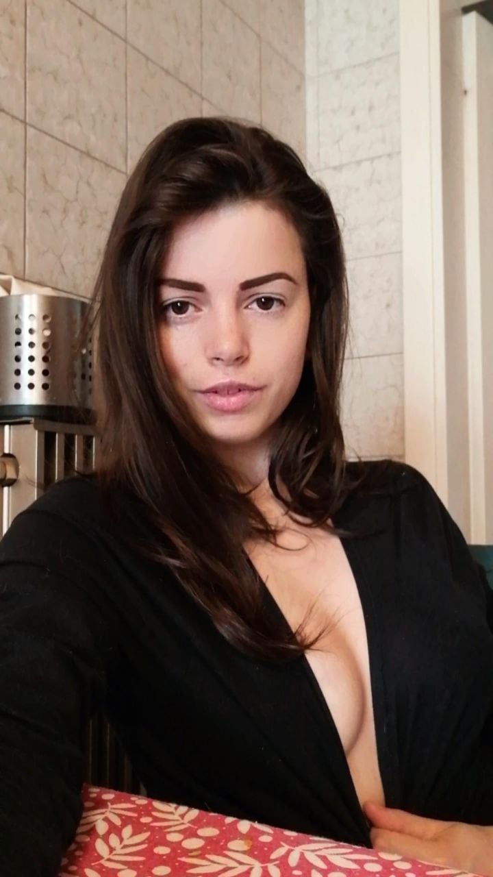 Arianna Arko - Free nude pics, galleries & more at Babepedia