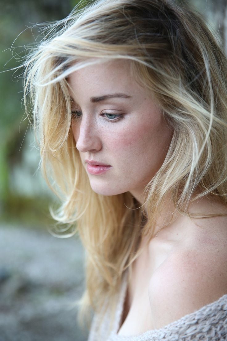 Ashley Johnson (Playboy) - Free nude pics, galleries & more at Babepedia