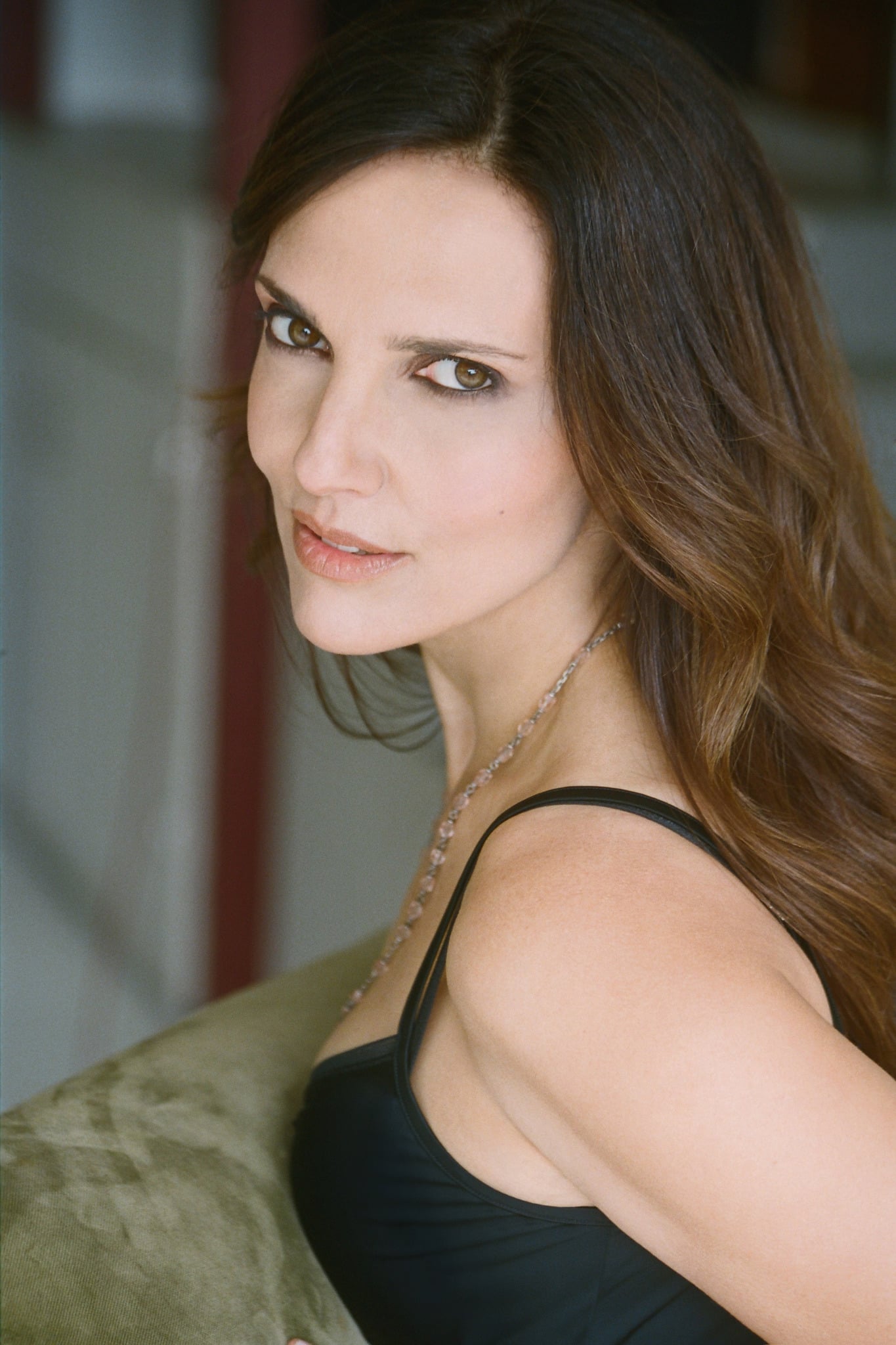 Ashley Laurence - Free pics, galleries & more at Babepedia