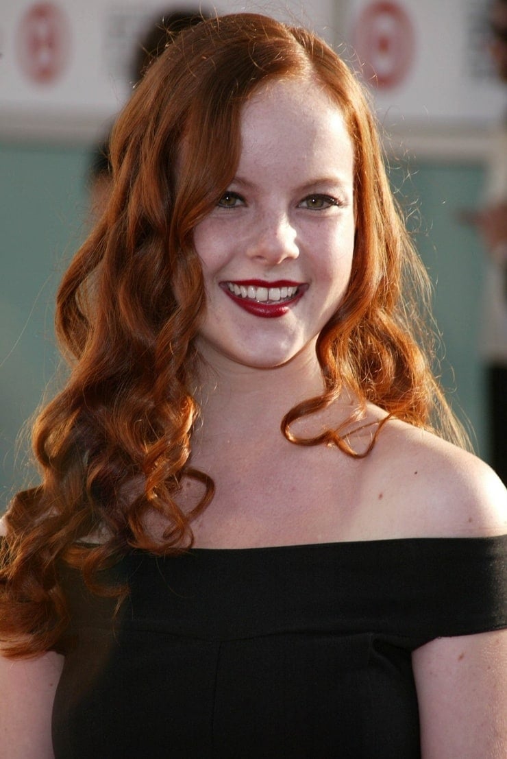 Aviva Baumann - Free pics, galleries & more at Babepedia