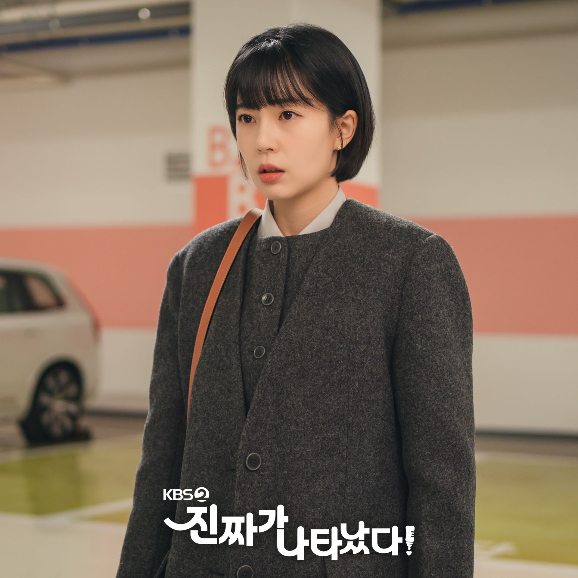 Baek Jin-hee - Free pics, galleries & more at Babepedia