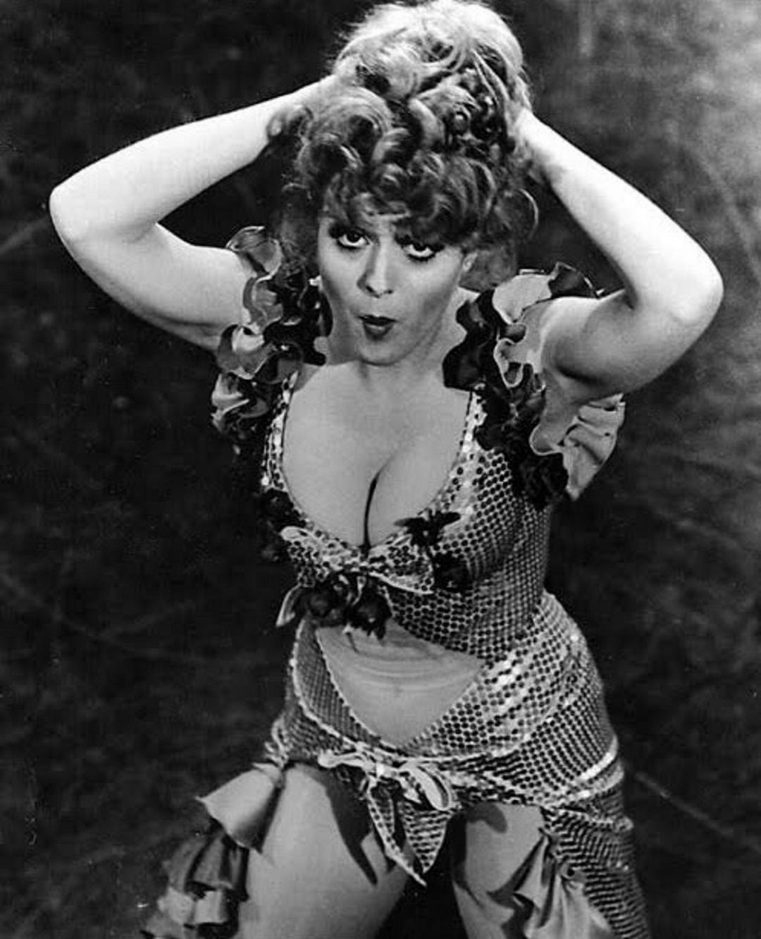 Bernadette peters lingerie