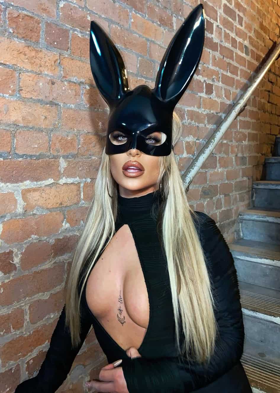 Bethan Kershaw - Free pics, galleries & more at Babepedia