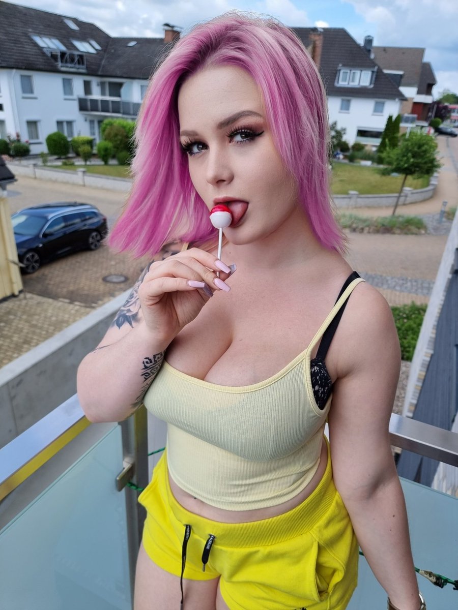 Bonny Lang - Free nude pics, galleries & more at Babepedia