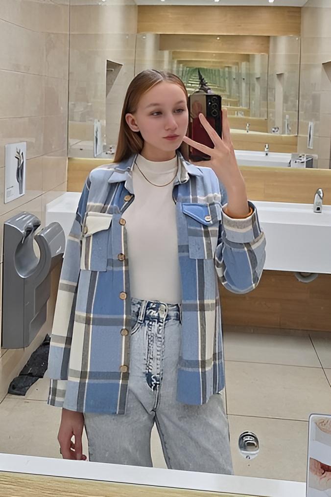 Bridget Clayborne - Kamera