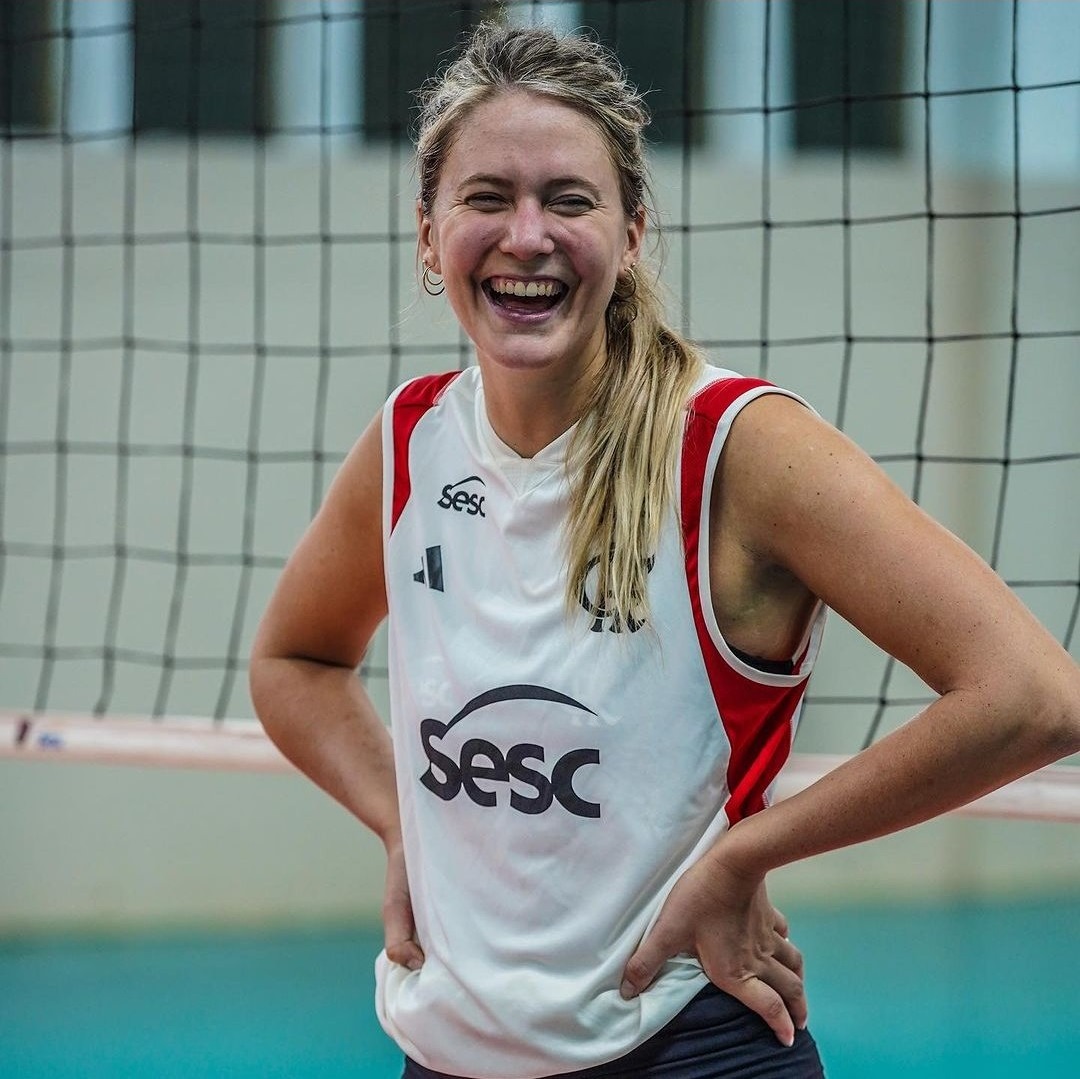 Brie King - Free pics, galleries & more at Babepedia