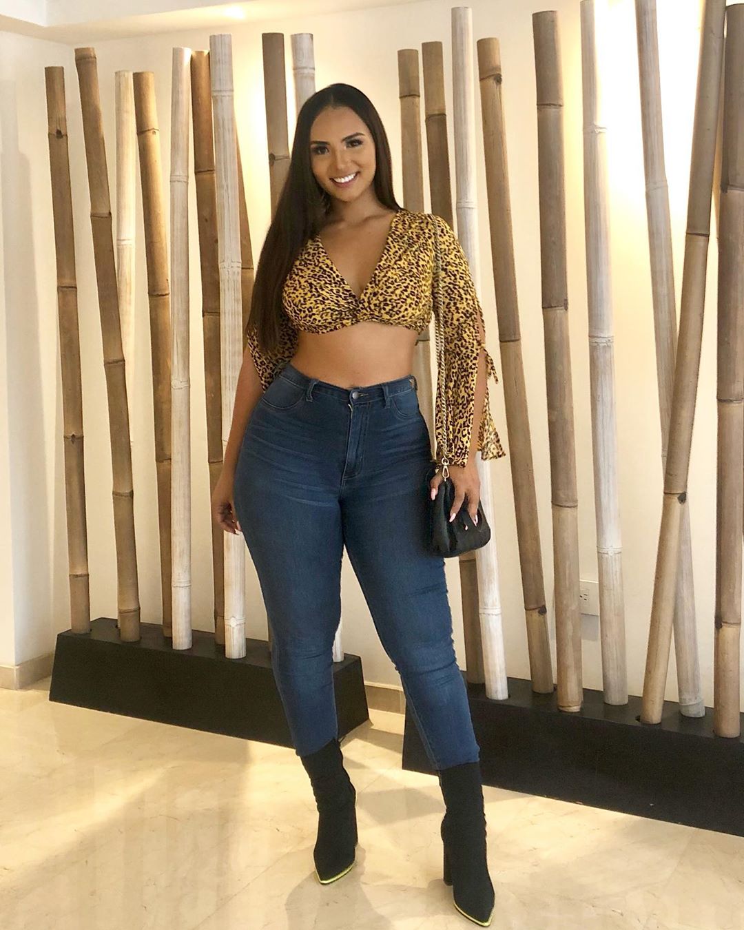 Camila Bernal - Free sexy pics, galleries & more at Babepedia