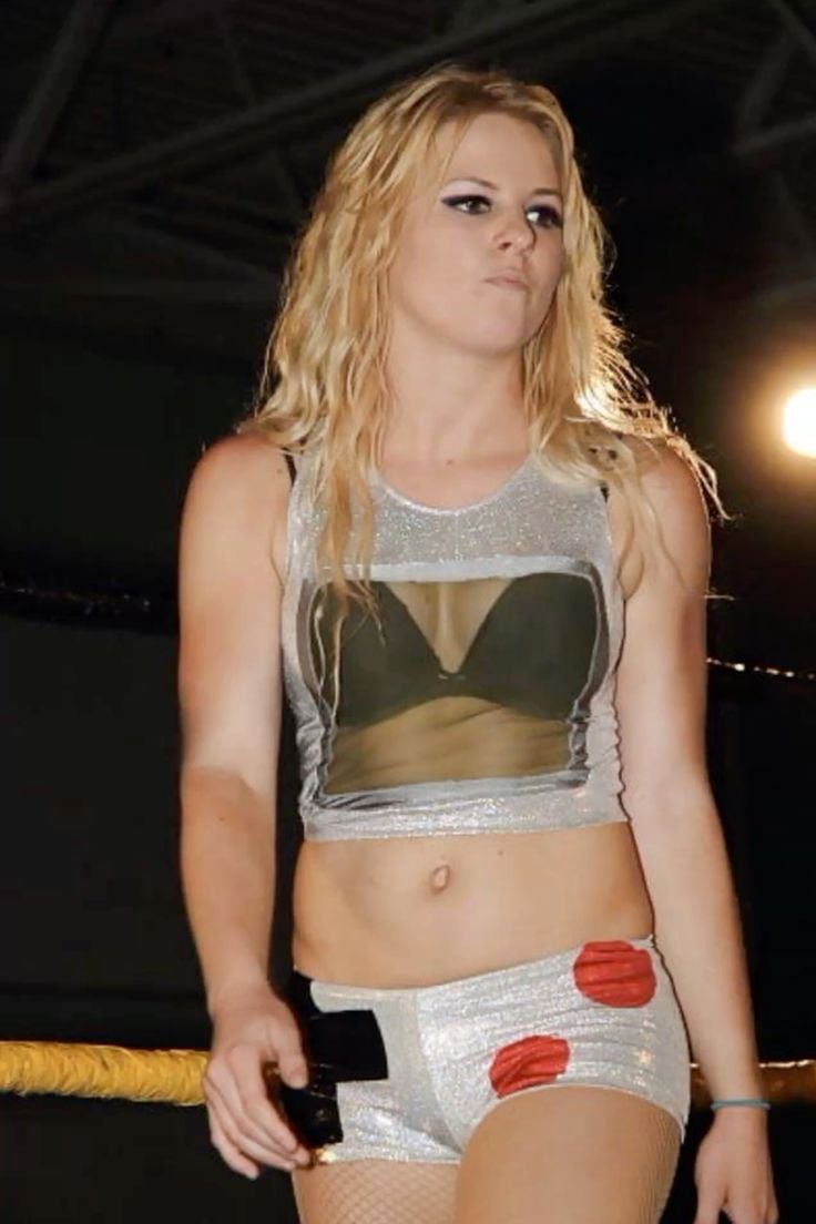 Candice LeRae - Free pics, galleries & more at Babepedia