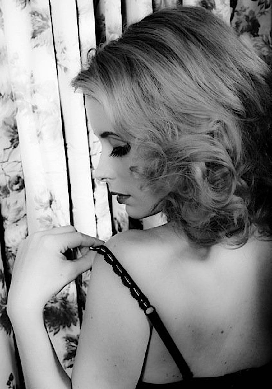 Carrie Wiita - Free pics, galleries & more at Babepedia