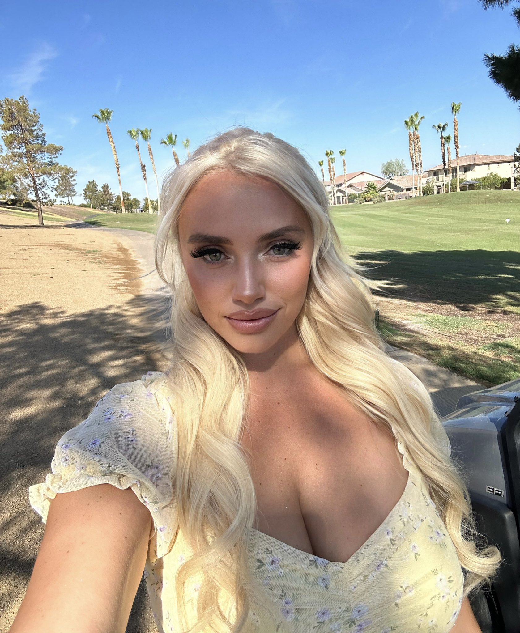 Cass Holland - Free pics, galleries & more at Babepedia