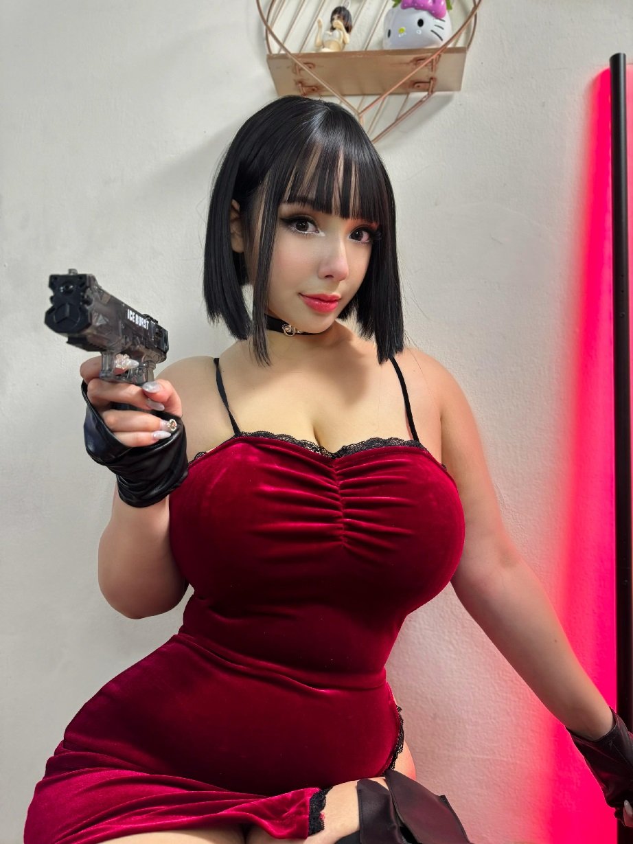 Chanel Flores - Free nude pics, galleries & more at Babepedia