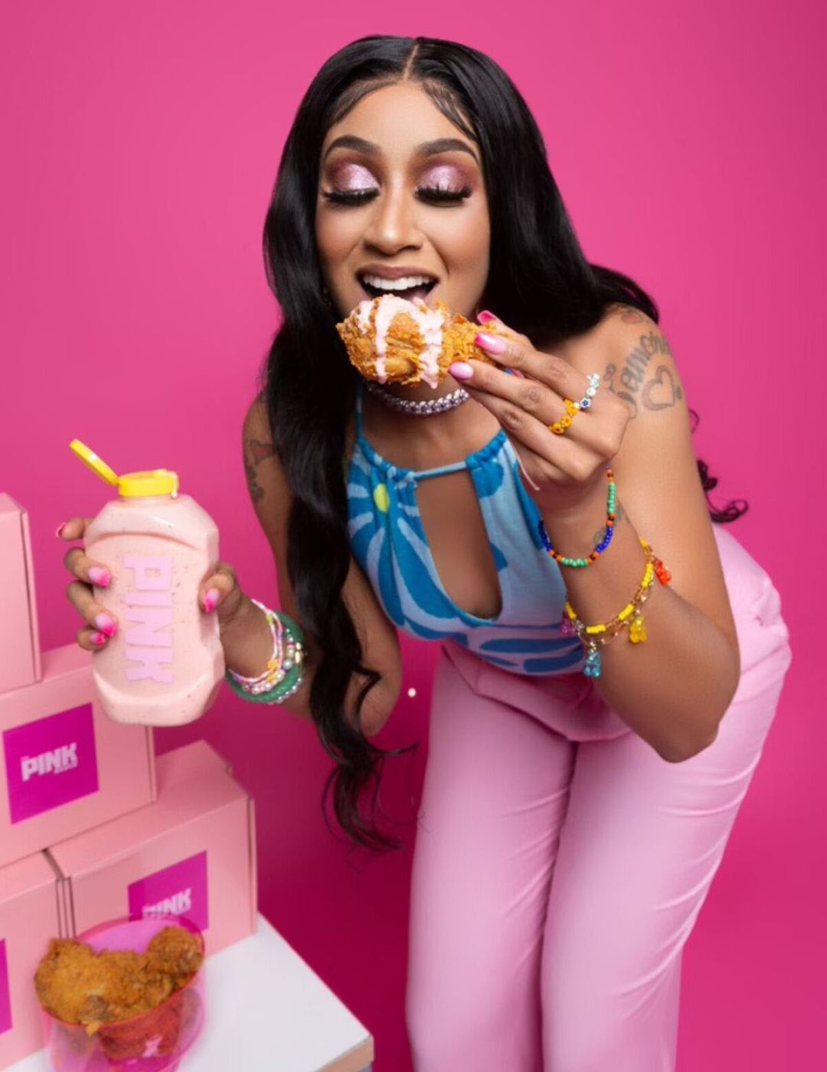 Chef Pii - Free pics, galleries & more at Babepedia