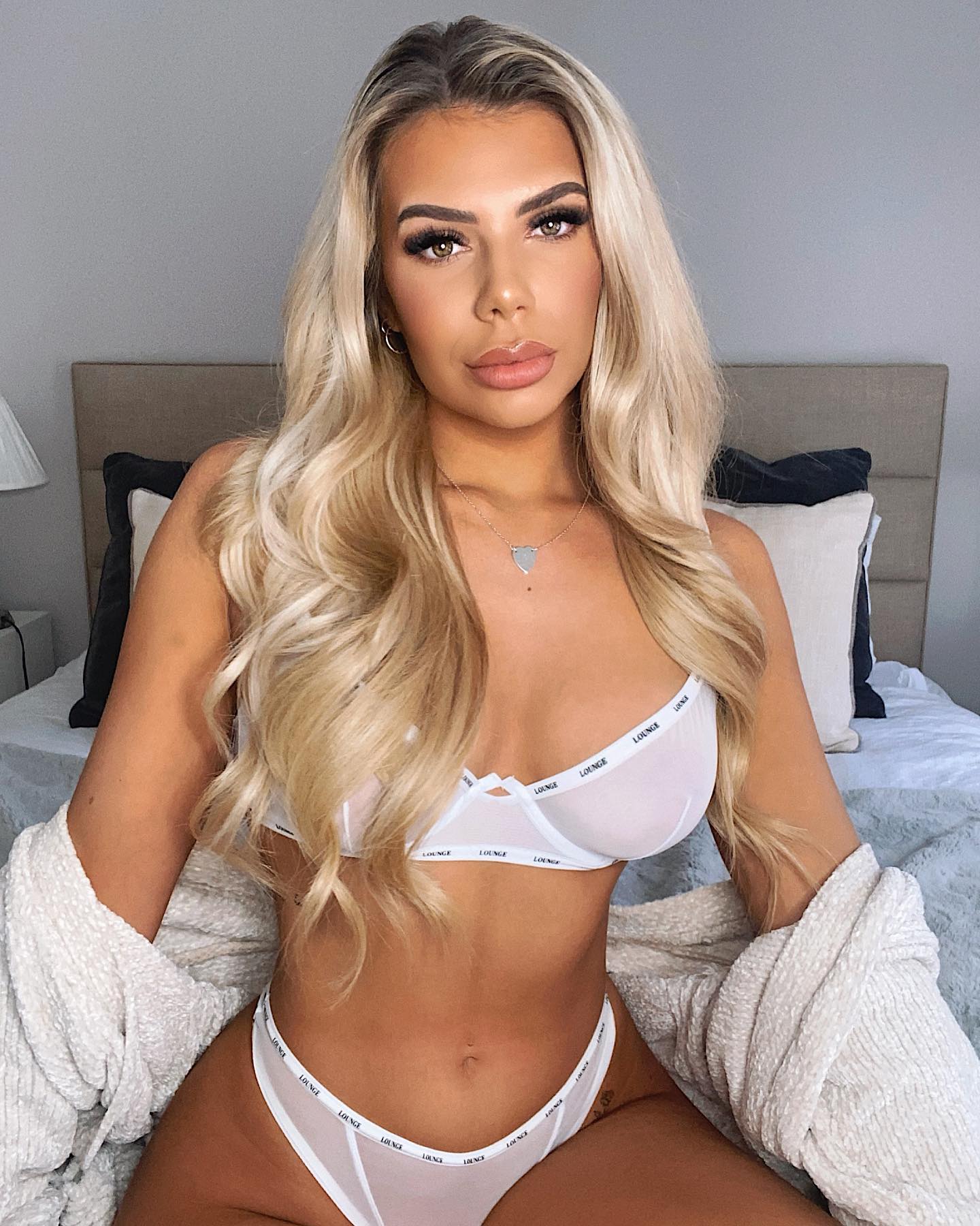 Chelsea Jenks - Free pics, galleries & more at Babepedia