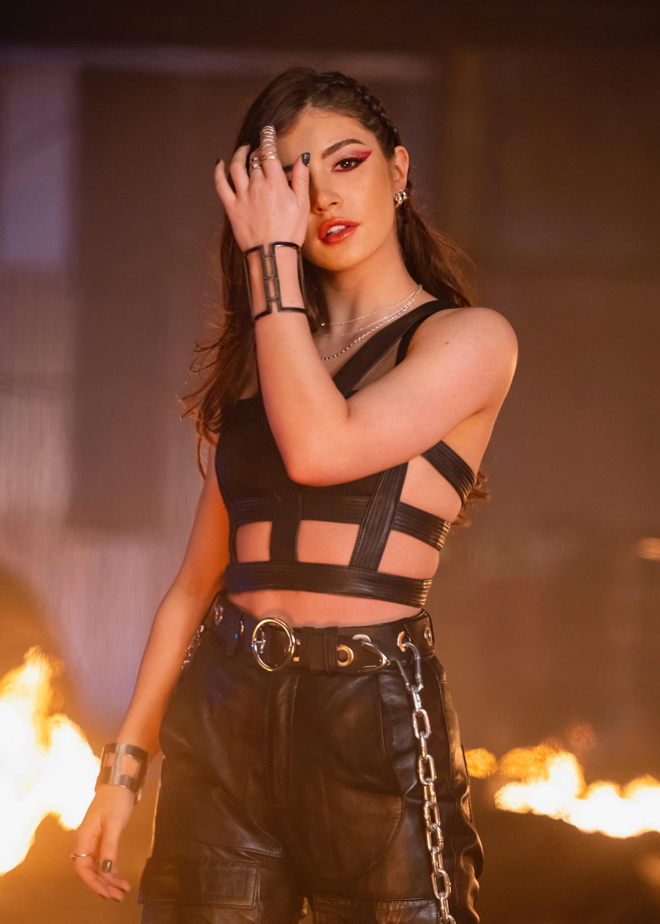 Chrissy Costanza - Free pics, galleries & more at Babepedia