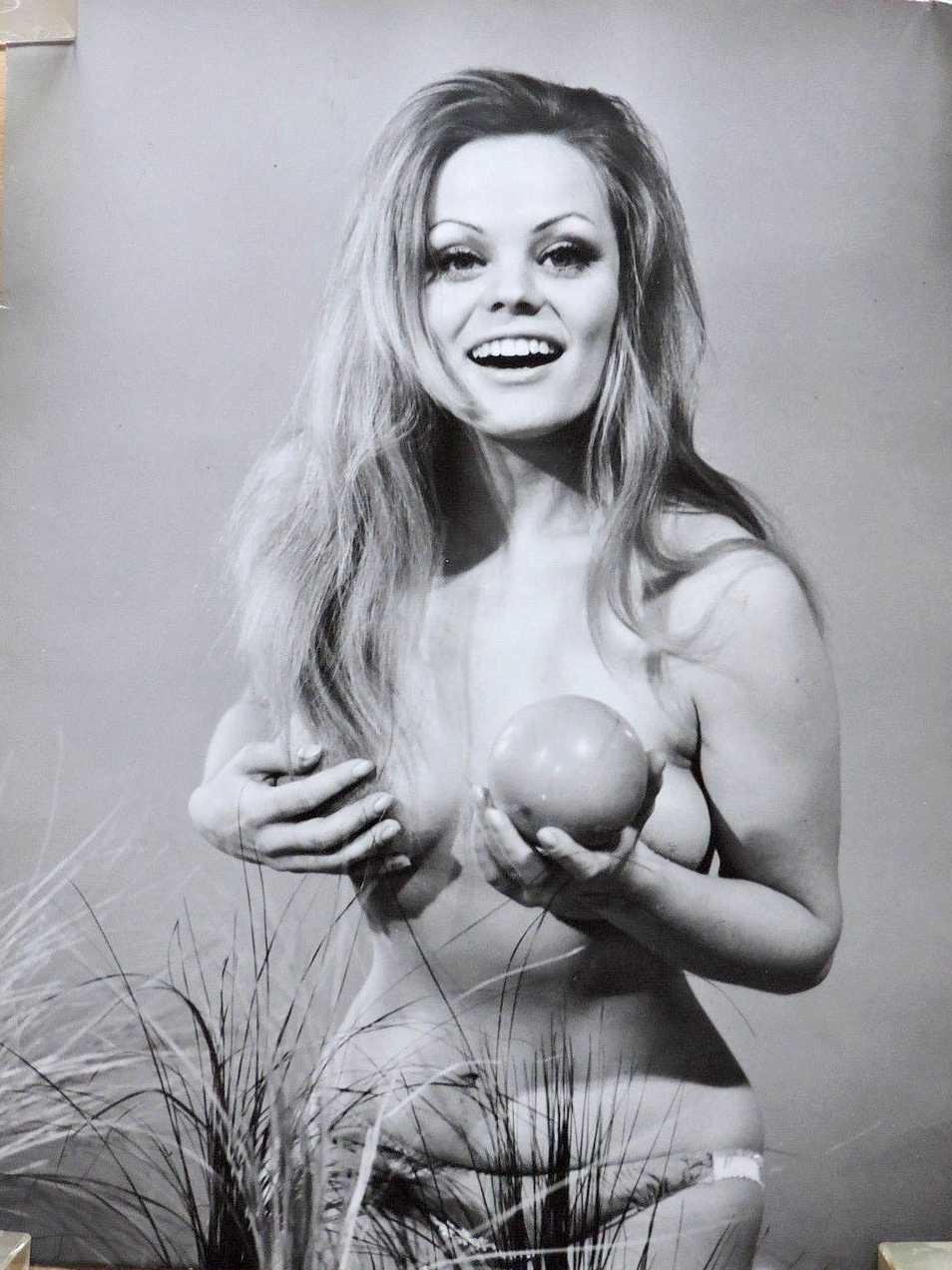 Christiane Rucker - Free sexy pics, galleries & more at Babepedia