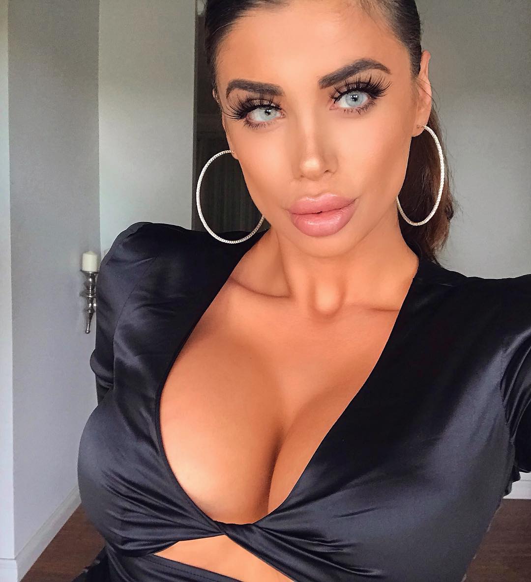 Coco Mek - Free pics, galleries & more at Babepedia