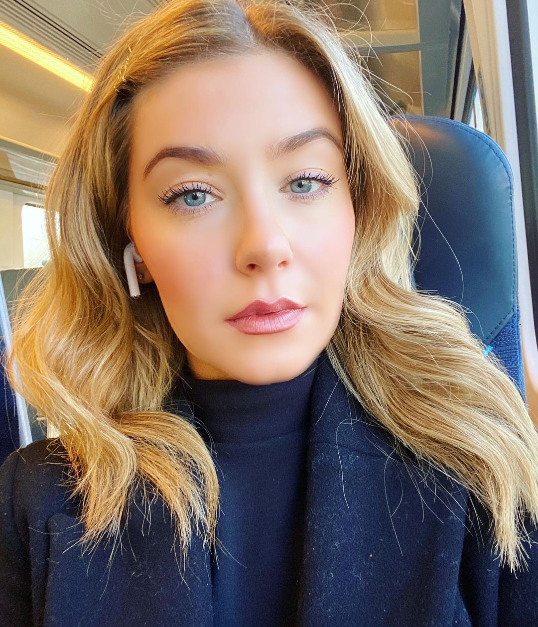 Creative Calm ASMR - Free pics, galleries & more at Babepedia