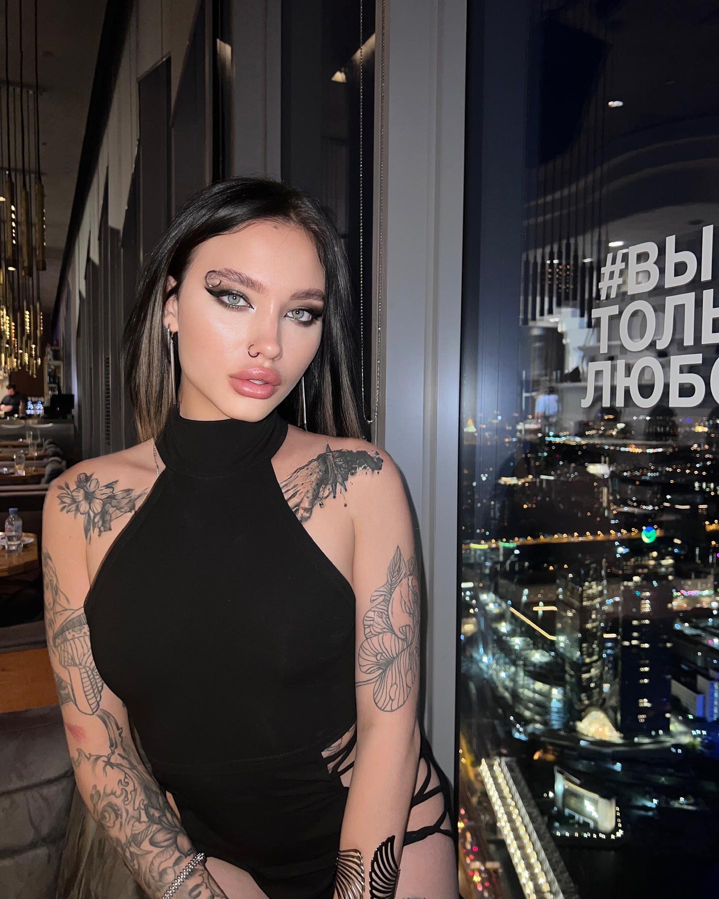 Cyber Shot - Free nude pics, galleries & more at Babepedia