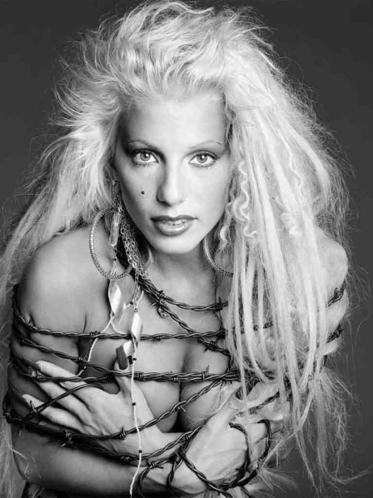 Dale Bozzio - Free nude pics, galleries & more at Babepedia