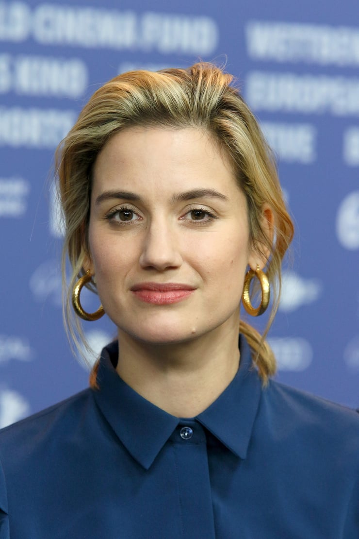 Danica Curcic - Aktorka