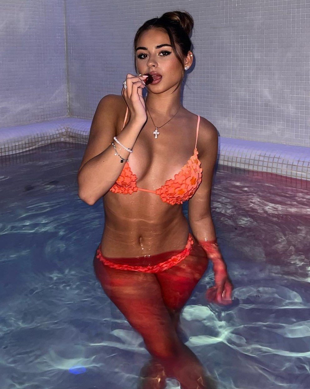 Daniela Blasco - Free pics, galleries & more at Babepedia