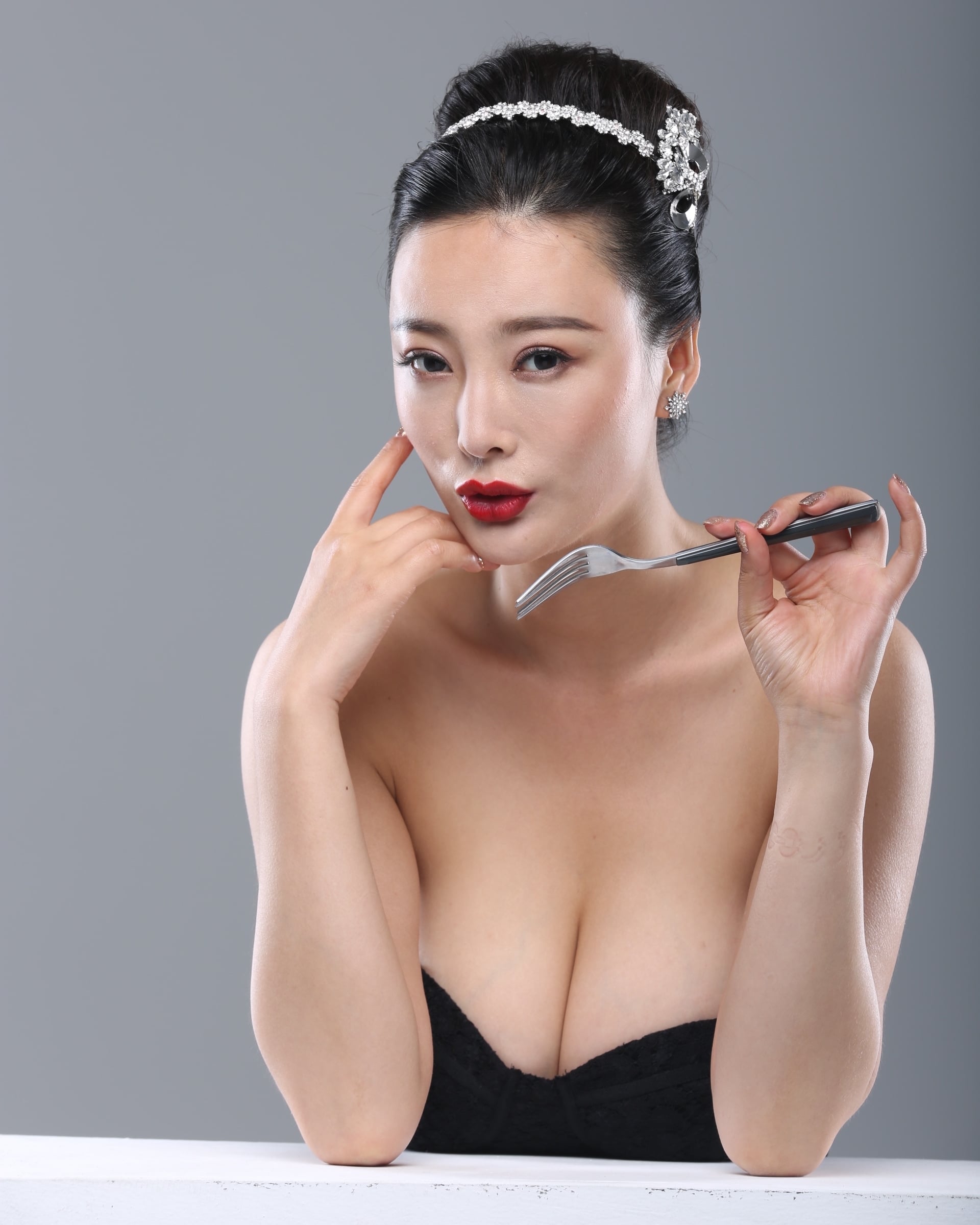 Daniella Wang - Free pics, galleries \u0026 more at Babepedia, image size:1920x2400