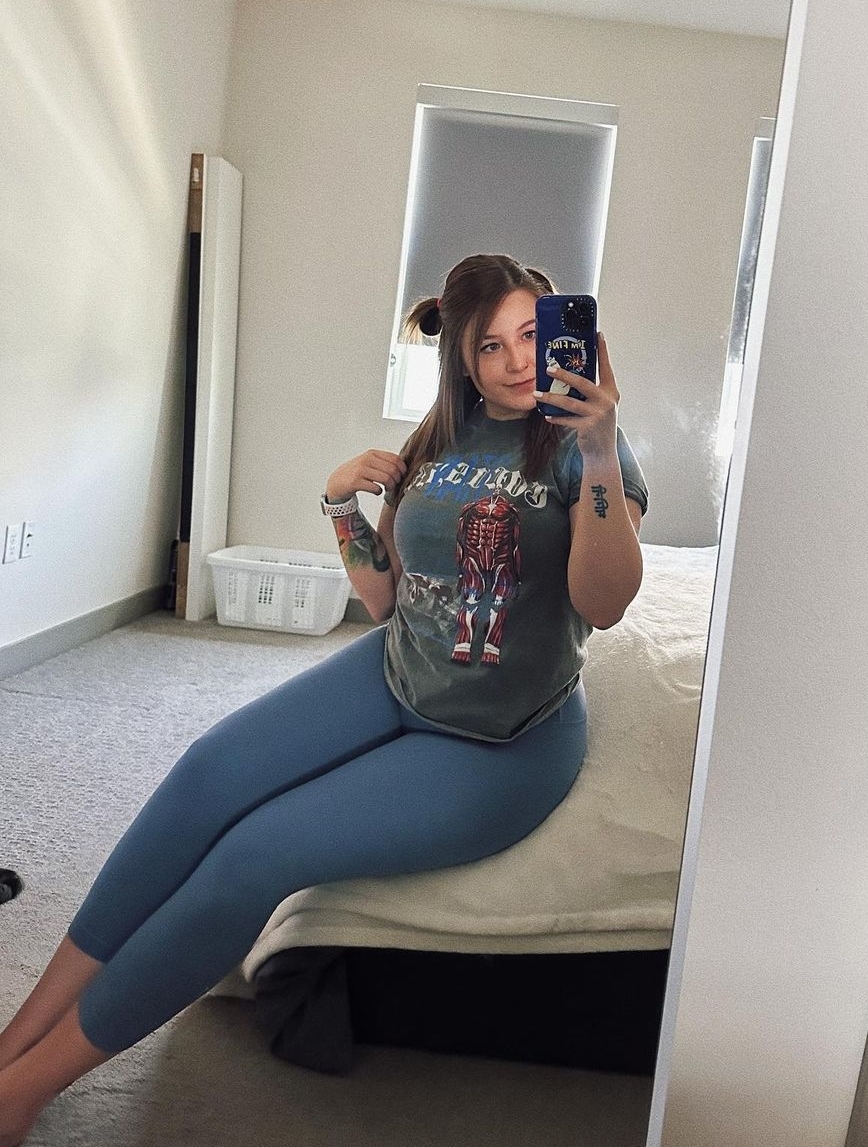 Danielle Bosch - Free pics, galleries & more at Babepedia
