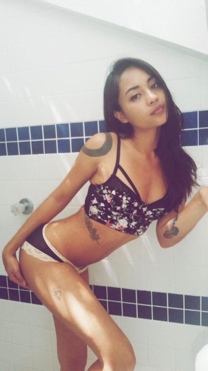 Dariej Seira - Free nude pics, galleries & more at Babepedia