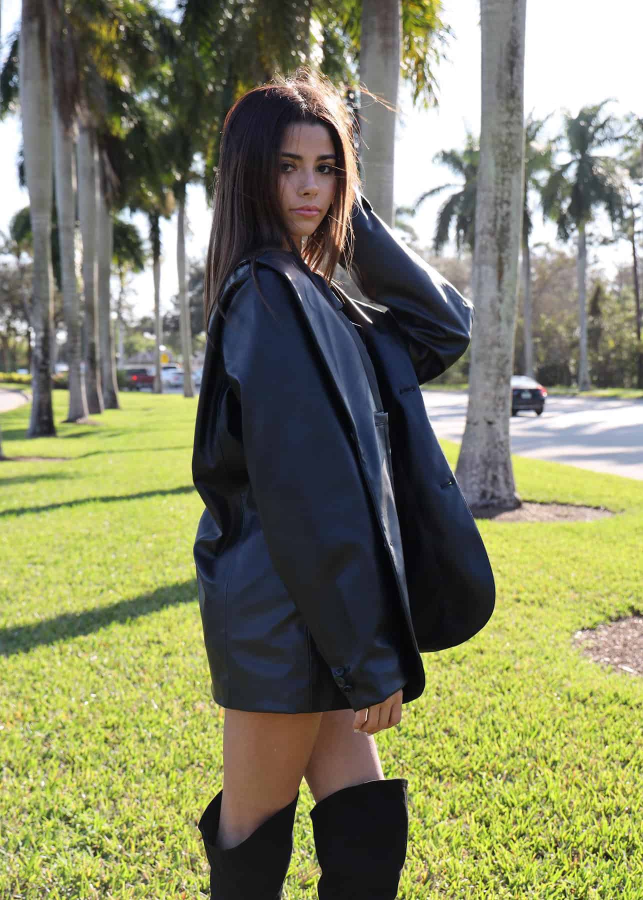 Darla Claire - Free pics, galleries & more at Babepedia