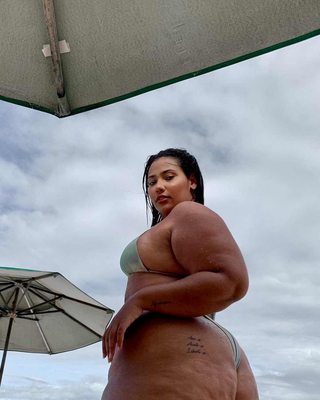 Deborah Sant - Free pics, galleries & more at Babepedia