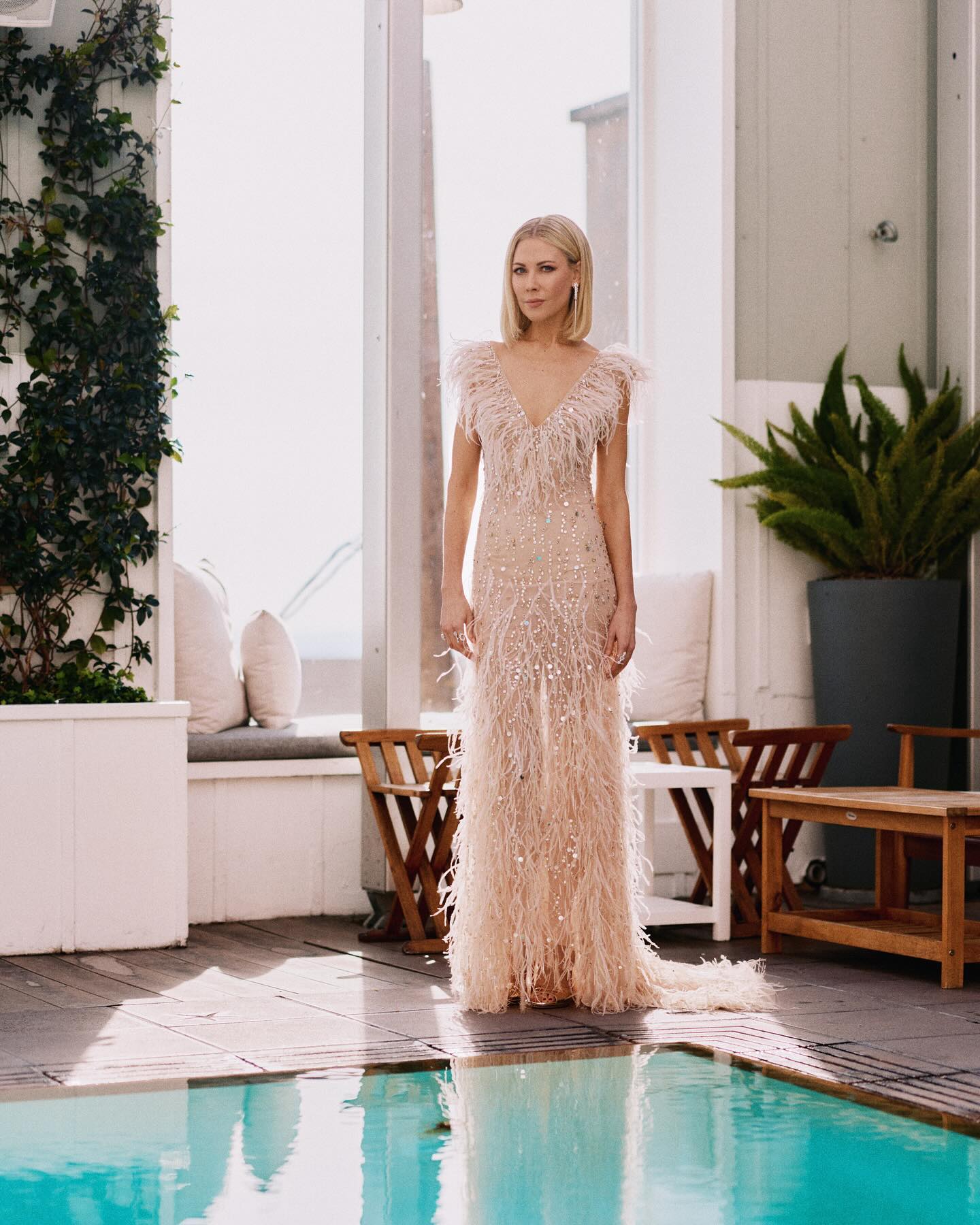 Desi lydic bathing suit