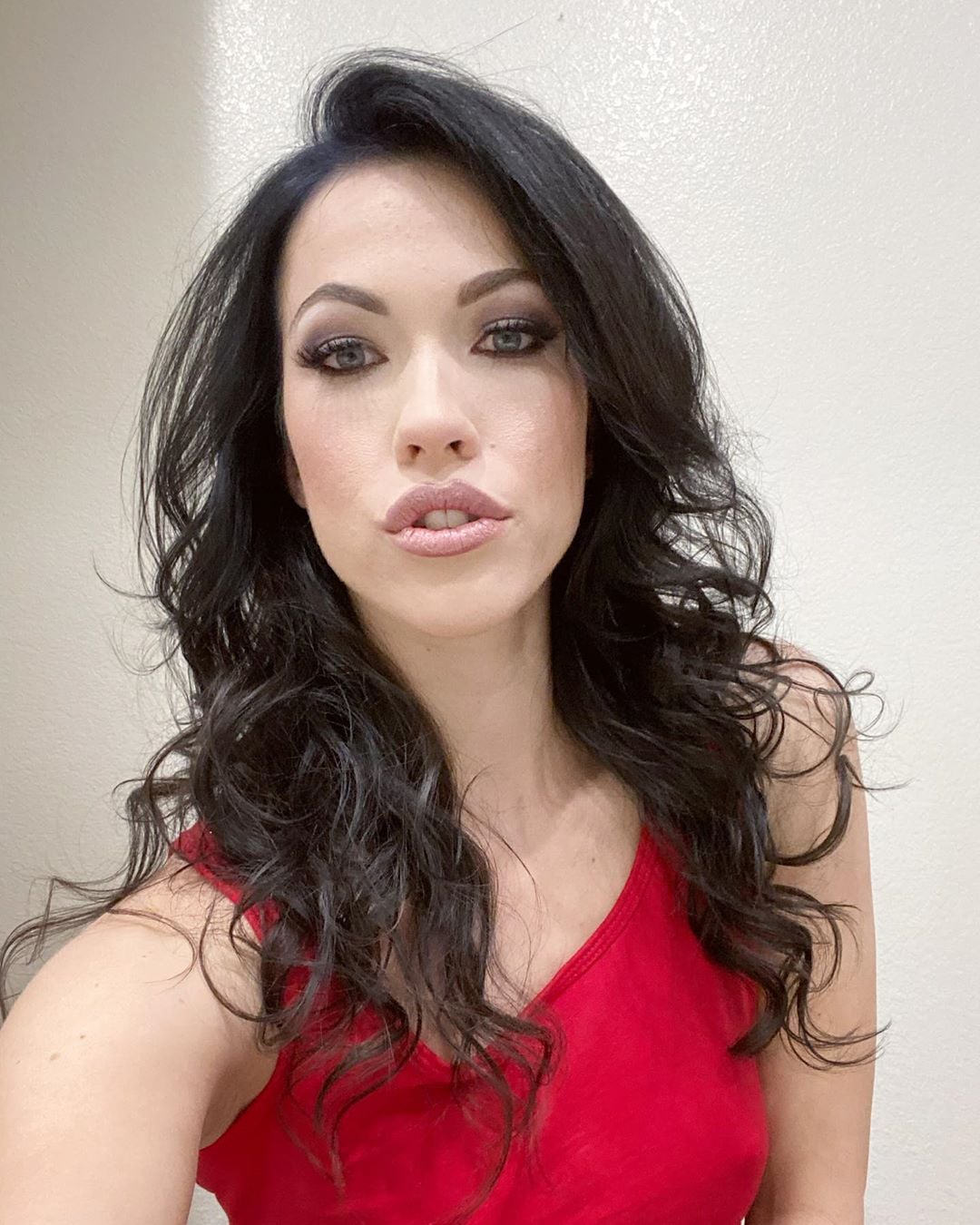 Diana Grace - Free nude pics, galleries & more at Babepedia