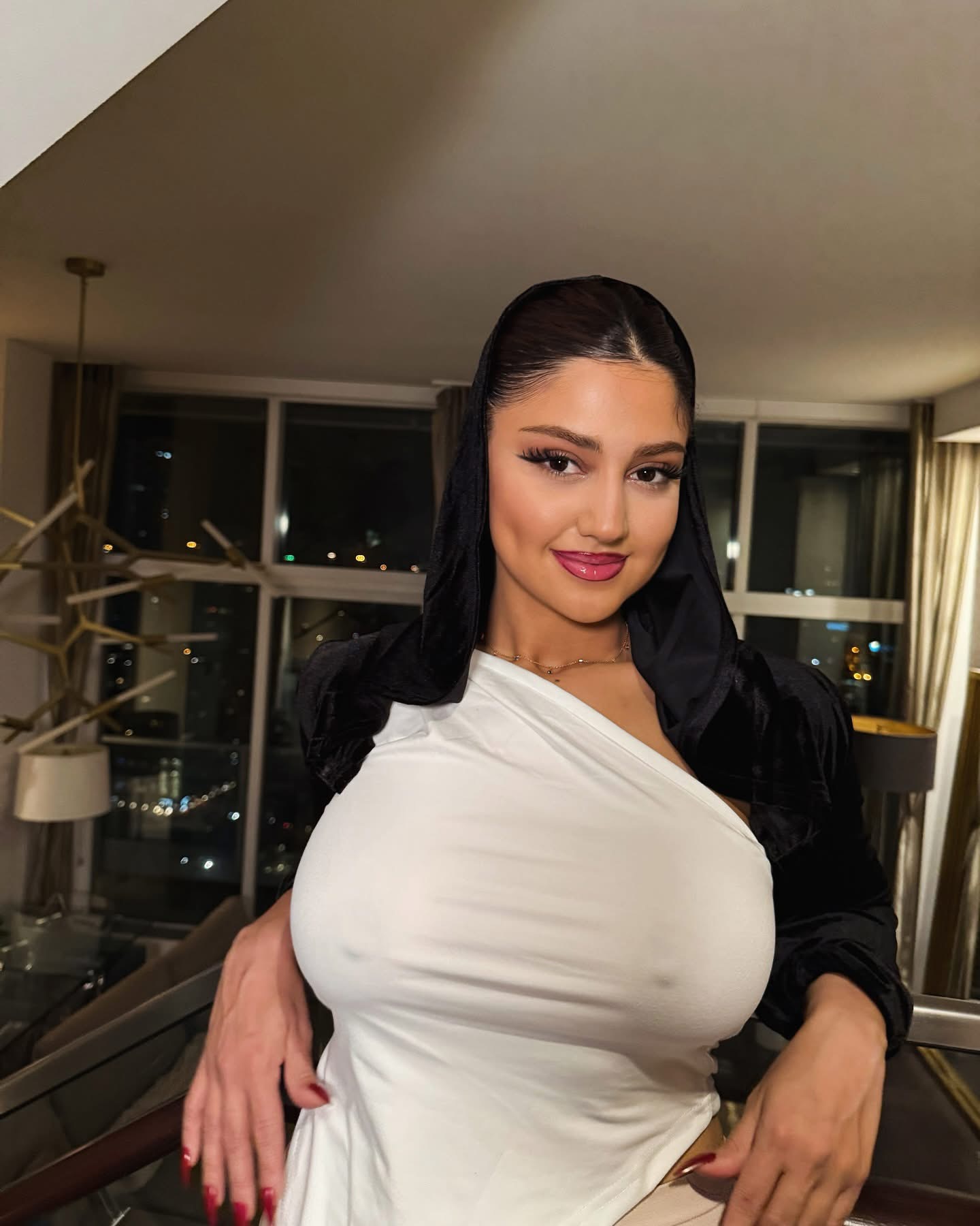 Diva Flawless - Free pics, galleries & more at Babepedia