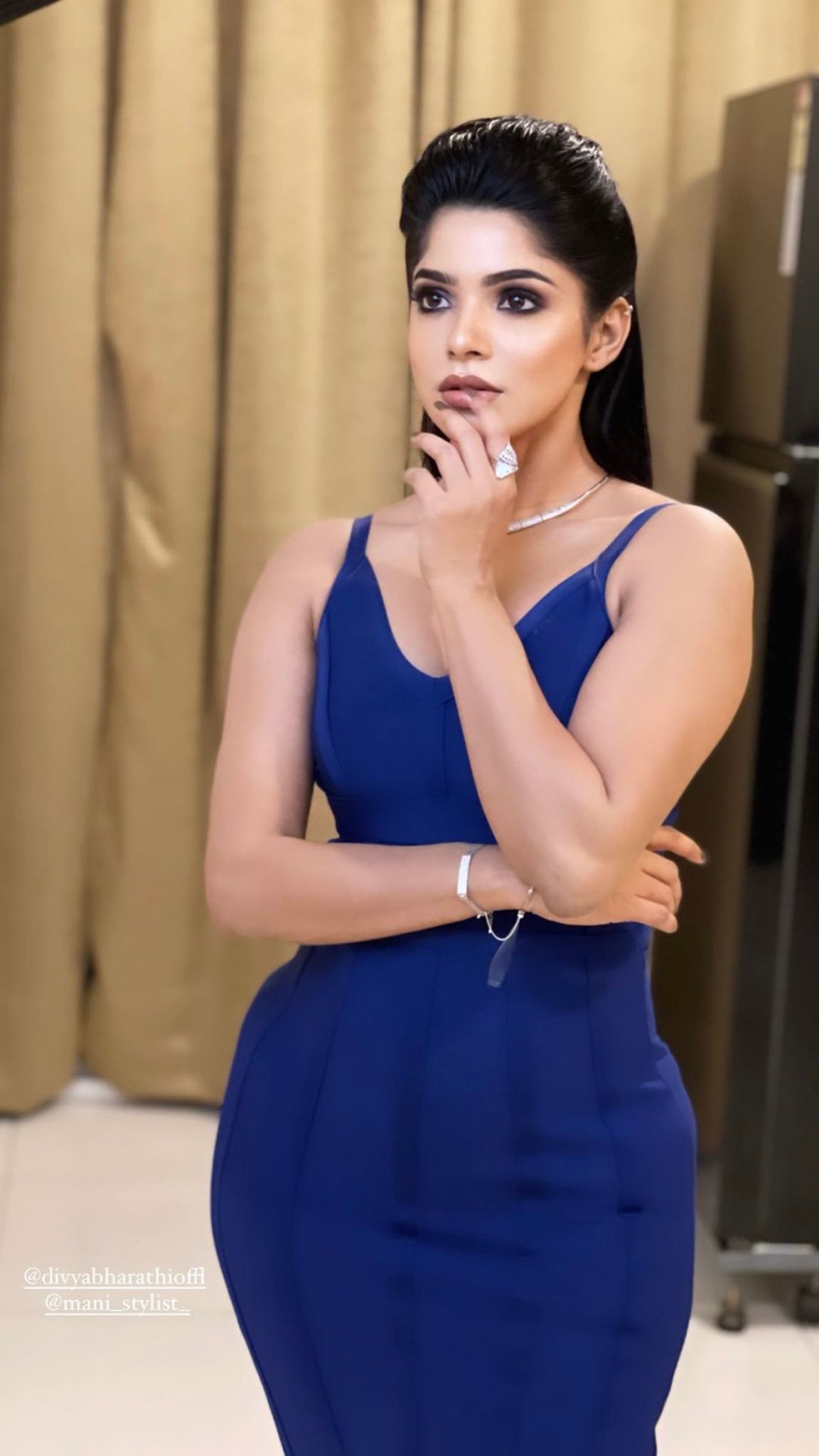 Divya Bharathi - Free pics, galleries & more at Babepedia