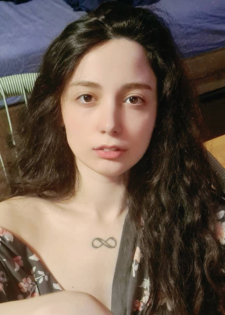 EleeMoon - Free pics, galleries & more at Babepedia