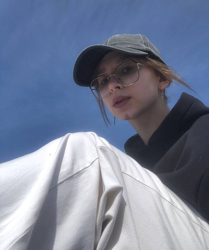 Ellette Bain - Kamera