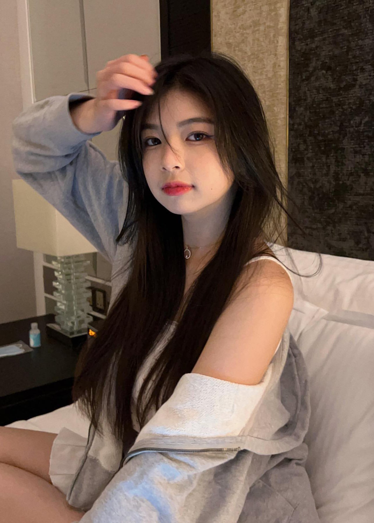 Elyn Leong - Free pics, galleries & more at Babepedia