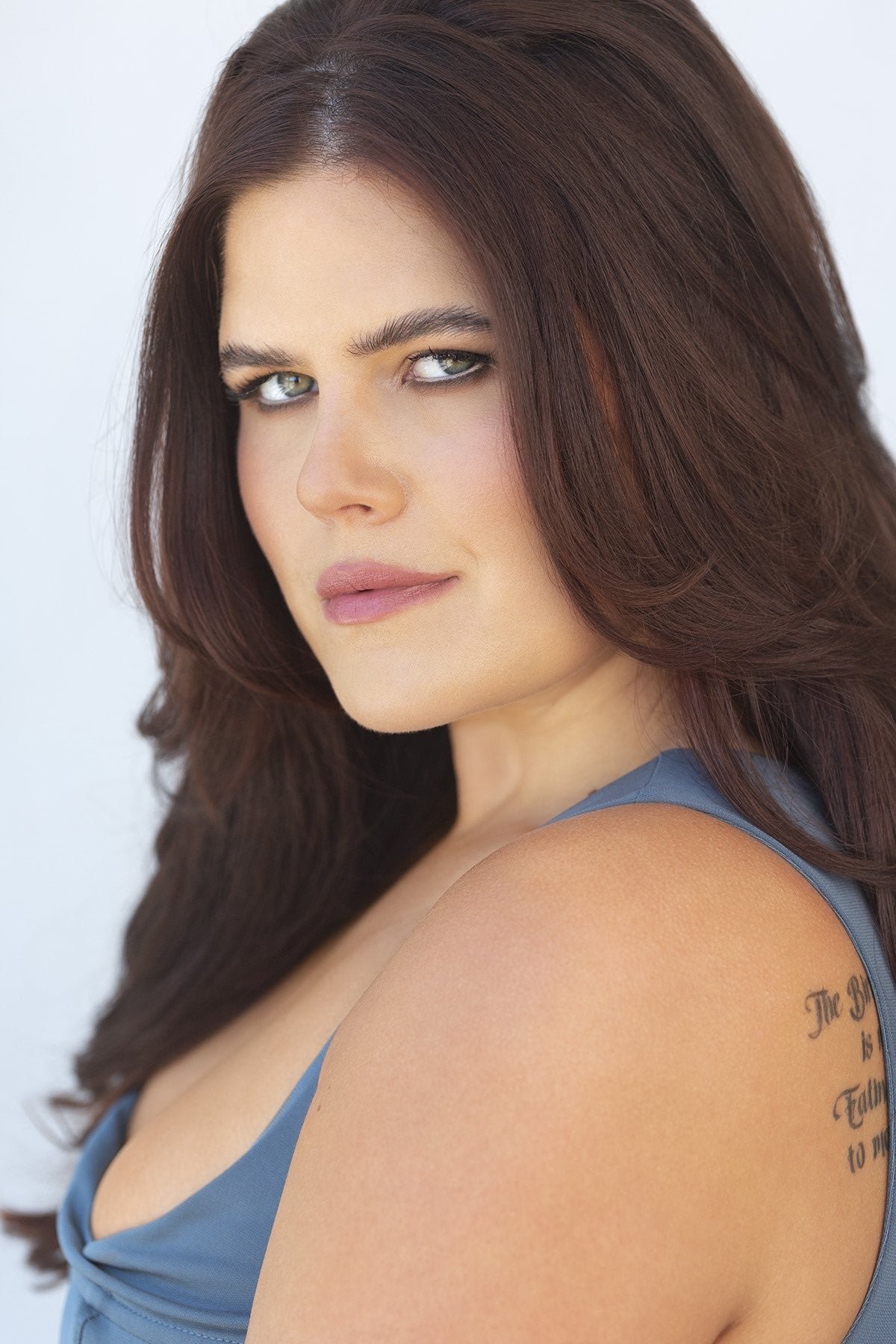 Erica Lindbeck - Free pics, galleries & more at Babepedia