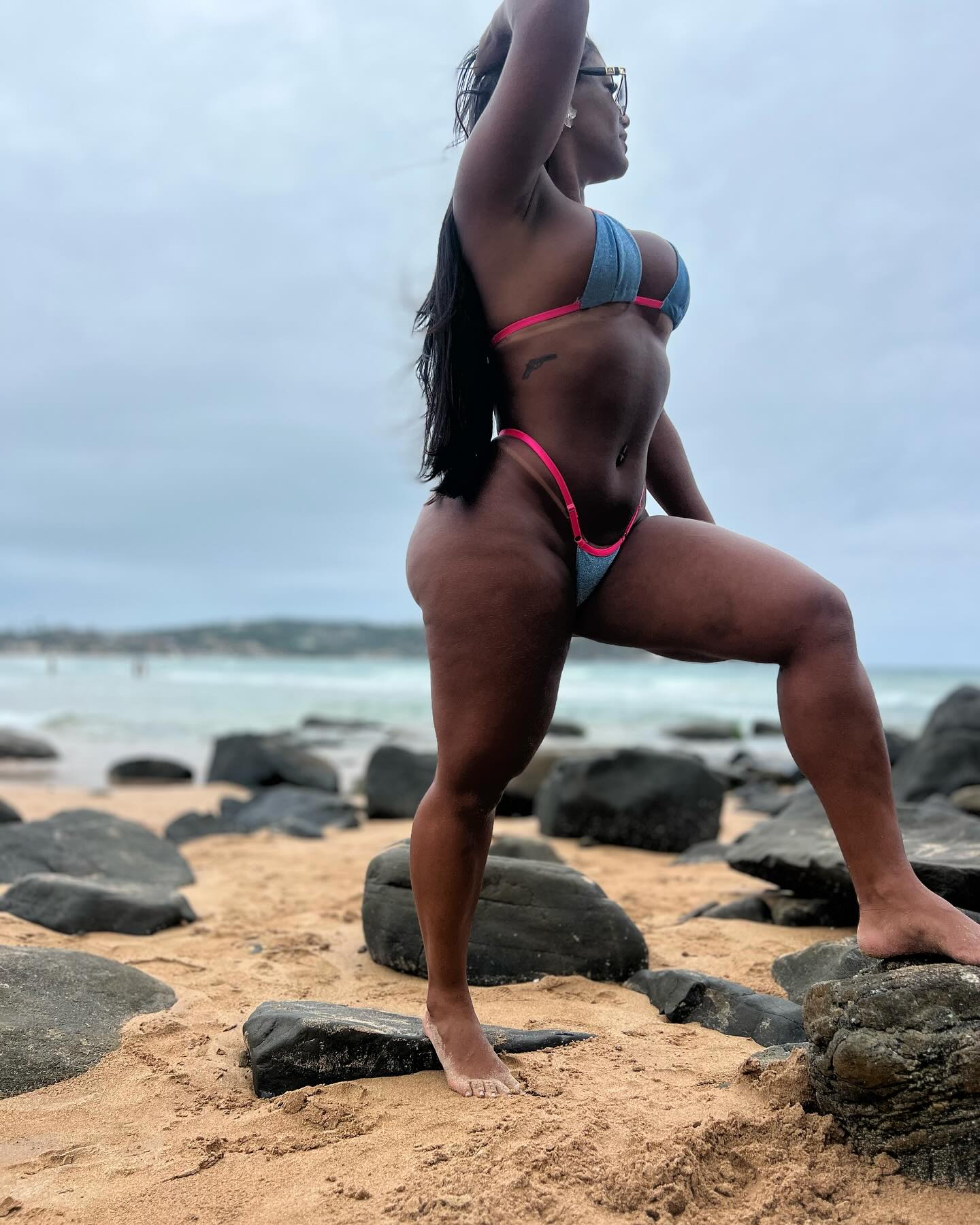 Etiane Felix - Free pics, galleries & more at Babepedia