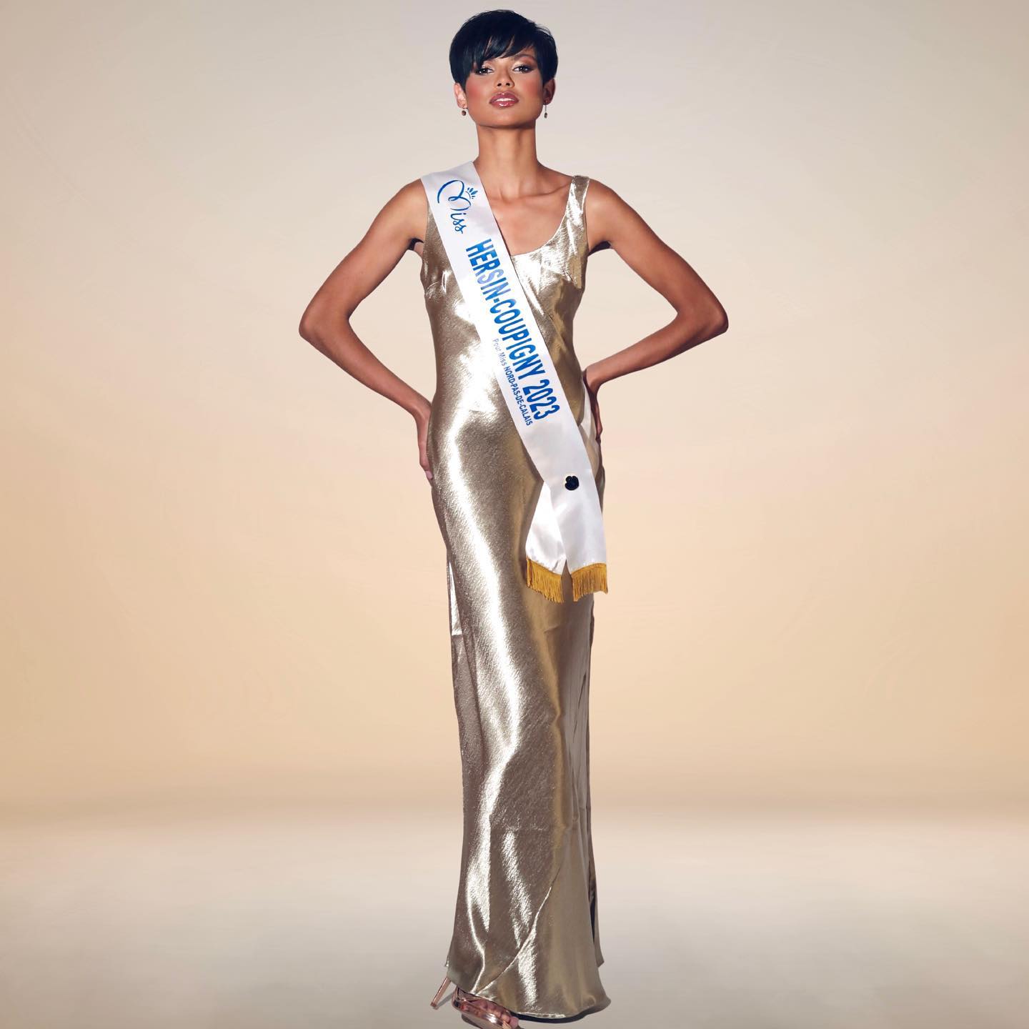 Eve Gilles - Free pics, galleries & more at Babepedia